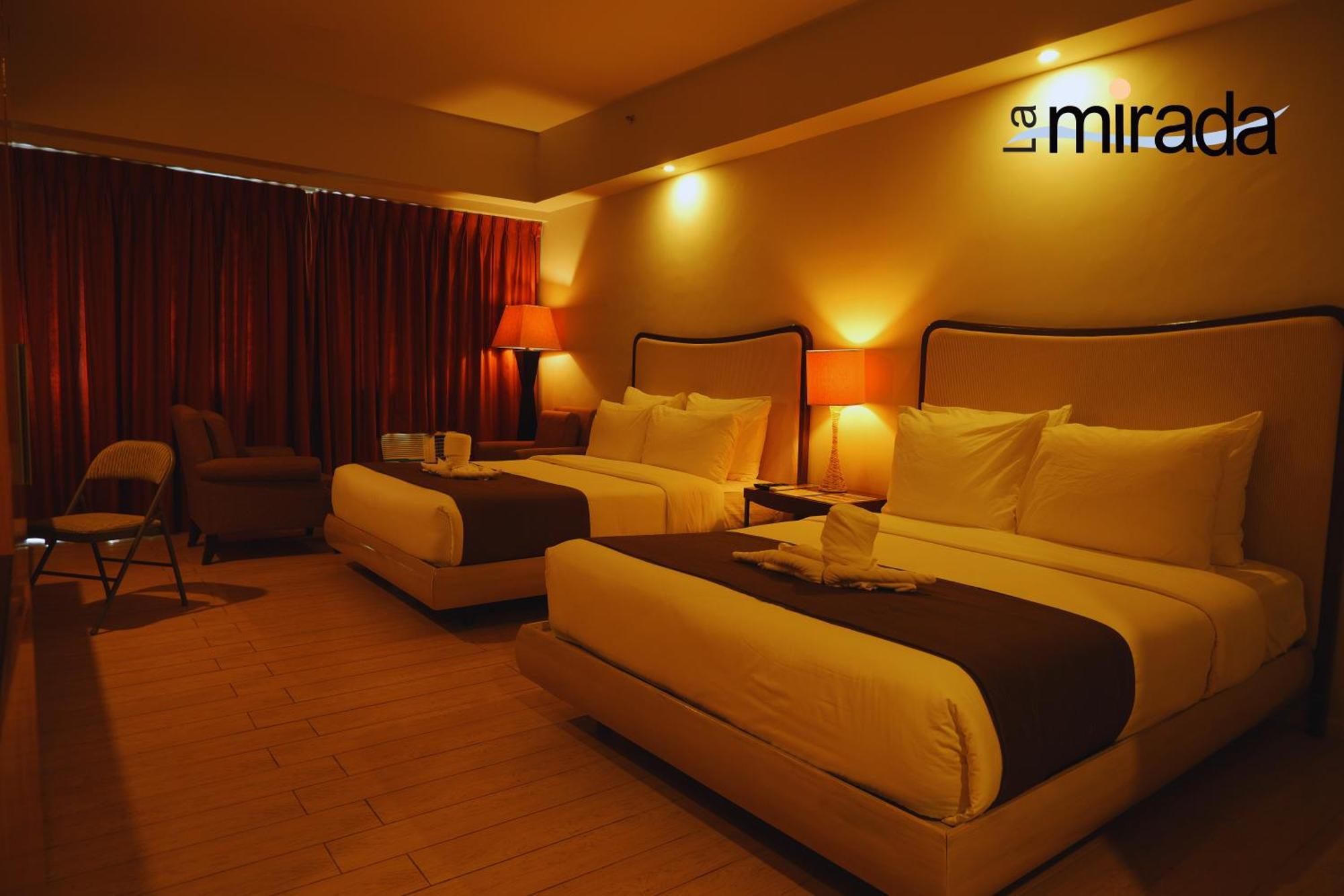 La Mirada Hotel Cebu Esterno foto