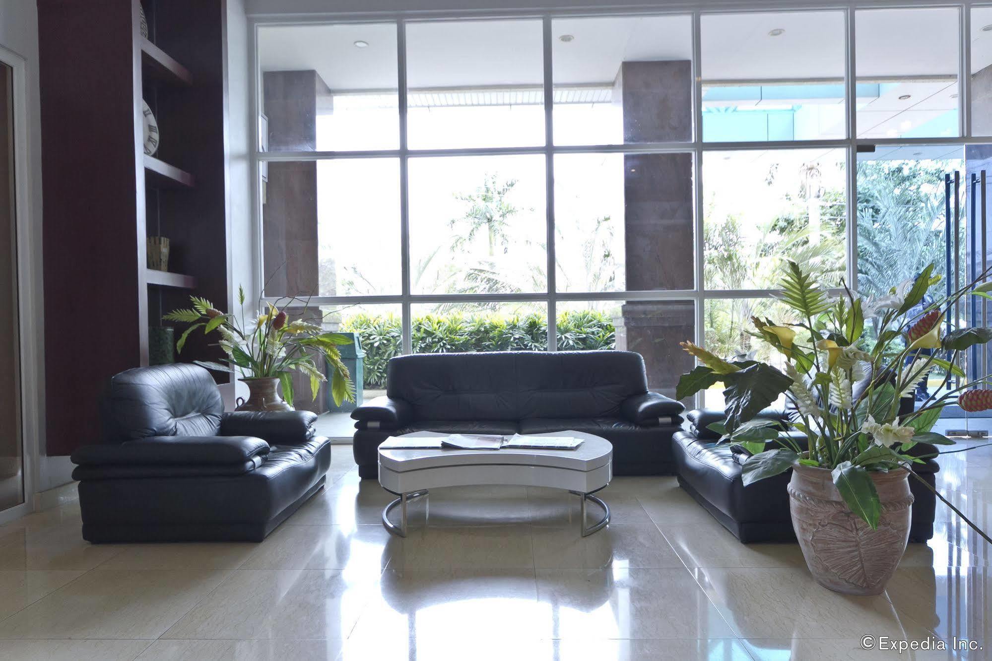La Mirada Hotel Cebu Esterno foto